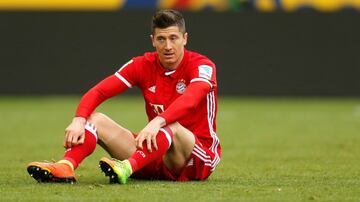 Como uno de los mejores delanteros del mundo, se esperaba una actuación estelar de Lewandowski. El polaco falló en su tarea al no anotar y además fallar más de una oportunidad.