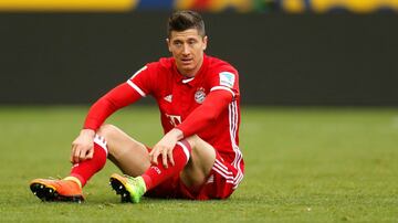 Como uno de los mejores delanteros del mundo, se esperaba una actuación estelar de Lewandowski. El polaco falló en su tarea al no anotar y además fallar más de una oportunidad.  