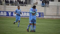 Binacional enfila el título