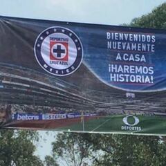 Cruz Azul le da la bienvenida a su afición al Estadio Azteca