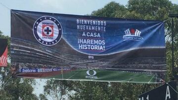 Las puertas del inmueble que será casa tanto de Las Águilas como de La Máquina a partir del próximo torneo, lucen letreros de bienvenida a la afición celeste.