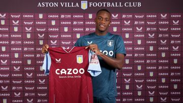 Jhon Jader Durán, delantero colombiano del Aston Villa