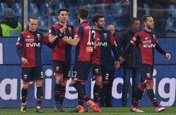 Soccer Football - Serie A - Genoa vs Inter Milan - Stadio Comunale Luigi Ferraris, Genoa, Italy - February 17, 2018 Genoa players celebrate after Inter Milan's Andrea Ranocchia (not pictured) scored an own goal and the first goal for Genoa