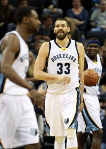 Marc Gasol después de recibir una falta.