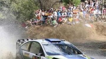 <b>VUELTA A LA CABEZA.</b> El finlandés se coloca como líder en un rally marcado por la lluvia, que llegó de un modo completamente inesperado.