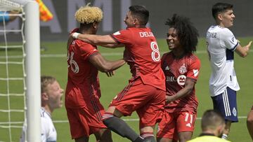 Los Reds fueron perdonados de vida en su duelo ante Vancouver Whitecaps debido a m&uacute;ltiples fallos de la l&iacute;nea final y un &quot;salvamento&quot; del arquero.