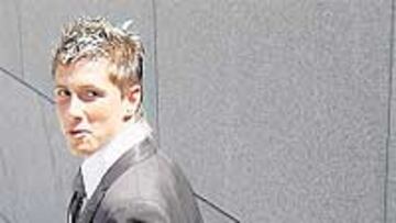 <b>YA LLEGA. </b>Fernando Torres empieza hoy con el Atlético.