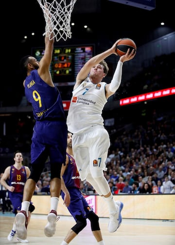 Luka Doncic y Hanga.