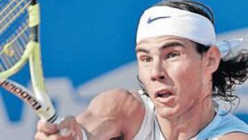 <b>UNA FUERZA DESATADA. </b>Todavía con la ropa blanca de Wimbledon, Nadal laminó a Waske sobre tierra: una fuerza de la Naturaleza.