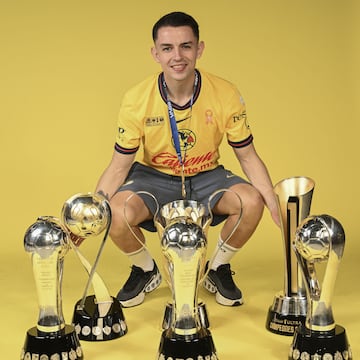 Canterano del Real Madrid, Álvaro Fidalgo es, junto a Gignac, el futbolista europeo con más títulos de Liga MX. Ambos contabilizan ocho trofeos hasta ahora.