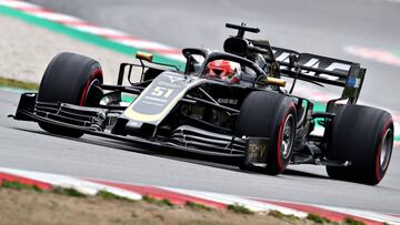Pietro Fittipaldi, pilotando el Haas VF19 (Test F1 2019).