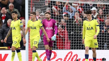 Soccer Football - Premier League - Nottingham Forest v Tottenham Hotspur - The City Ground, Nottingham, Britain - December 14, 2025 Tottenham Hotspur's Cristian Romero, Tottenham Hotspur's Archie Gray, Tottenham Hotspur's Micky van de Ven and Tottenham Hotspur's Guglielmo Vicario react after Nottingham Forest's Callum Hudson-Odoi scored their first goal Action Images via Reuters/Andrew Boyers EDITORIAL USE ONLY. NO USE WITH UNAUTHORIZED AUDIO, VIDEO, DATA, FIXTURE LISTS, CLUB/LEAGUE LOGOS OR 'LIVE' SERVICES. ONLINE IN-MATCH USE LIMITED TO 120 IMAGES, NO VIDEO EMULATION. NO USE IN BETTING, GAMES OR SINGLE CLUB/LEAGUE/PLAYER PUBLICATIONS. PLEASE CONTACT YOUR ACCOUNT REPRESENTATIVE FOR FURTHER DETAILS.. TPX IMAGES OF THE DAY