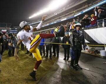 Un ex de los Eagles, DeSean Jackson, celebraba de esta manera el triunfo de los 'Skins en Philly. Y después decía mostrarse extrañado de que le pitaran. Eres mi ídolo, DeSean.