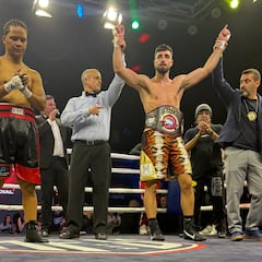 Navarro caza pronto a Rivera