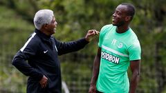 Francisco Maturana se ocupa de la parte defensiva en Atlético Nacional.