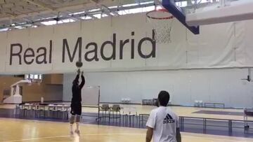 Una imagen que hará feliz al madridismo: ¡¡¡Llull ya encesta!!!