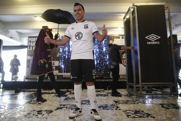 Así se vivió la presentación de la nueva camiseta de Colo Colo