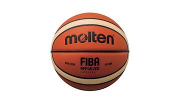 Este balón de Molten tiene las medidas y el peso reglamentarios de la FIBA