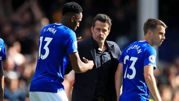 Yerry Mina se quedaría sin técnico por malos resultados