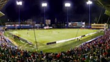 <b>TODO VENDIDO BAYAMÓN</b> La expectación es enorme en Puerto Rico y en pocas horas se vendieron las 23.000 localidades disponiles del estadio Juan Ramón Loubriel de Bayamón, localidad cercana a San Juan, la capital.