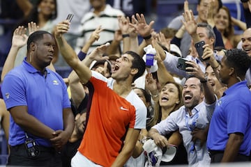 Histórica victoria  de Carlos Alcaraz ante Marin Cilic en los octavos del US Open. El español ha vencido 6-4, 3-6, 6-4, 4-6, 6-3. Jannik Sinner le esperará en cuartos de final.