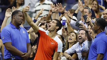 Histórica victoria de Carlos Alcaraz ante Marin Cilic en los octavos del US Open. El español ha vencido 6-4, 3-6, 6-4, 4-6, 6-3. Jannik Sinner le esperará en cuartos de final.