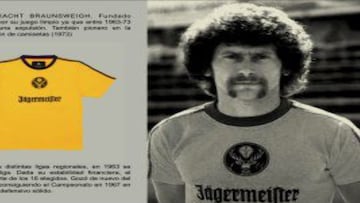 Breitner, en el Eintracht, con el patrocinio de Jägermeister.