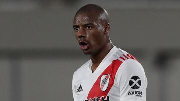 River Plate&#039;s Uruguayan midfielder Nicolas De La Cruz celebrates after scoring the team&#039;s third goal against Rosario Central during an Argentine Professional Football League match, at the Monumental stadium in Buenos Aires, on February 20, 2021. (Photo by ALEJANDRO PAGNI / AFP)