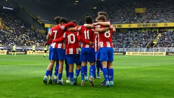 Los jugadores del Atl&eacute;tico celebran el gol de Curr&aacute;s en la Youth League.