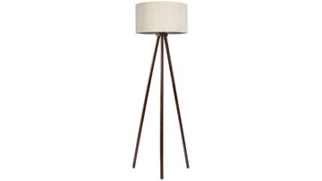 L¨¢mpara de pie de madera.