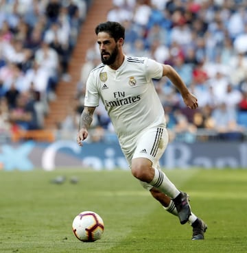 Isco has benefitted under Zidane, the Frenchman giving the Spain midfielder the playing time that Santiago Solari denied him. However, Isco remains on the fringes in terms of the summer rebuild being planned and Madrid will listen to offers for the mercur