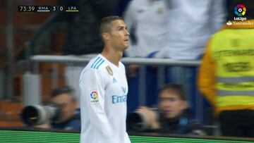 Notable jugada del Madrid en el tercer gol y extraña reacción de CR7