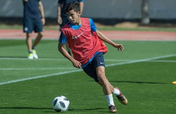 Antonio Figueroa es juvenil de Pachuca y aún no nacía cuando la Máquina fue campeón. Tiene 21 años.