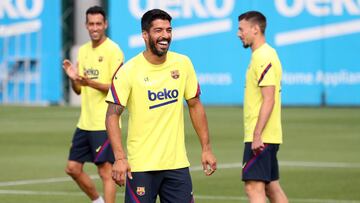 Luis Suárez aún no se ha despedido de sus compañeros ni ha recogido la taquilla