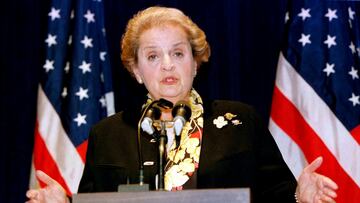 Madeleine Albright, primera mujer secretaria de Estado de Estados Unidos y figura central en el gobierno de Bill Clinton, fallece a los 84 años.