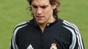 <b>INTERVENIDO.</b> El ex jugador del Newcastle fue operado en Finlandia por una autoridad en la materia.