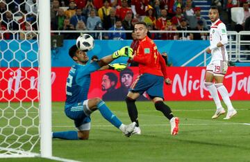 2-2. El VAR concedi¨® el segundo gol a Iago Aspas.
