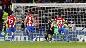 Jugada entre el Atl&eacute;tico y el Levante. 