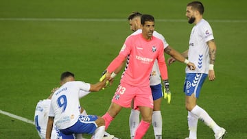 10/01/21  PARTIDO SEGUNDA DIVISION 
 TENERIFE - CARTAGENA 
 DANI HERNANDEZ Y NONO