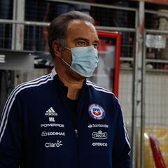 Las tres opciones de Lasarte para reemplazar a Eduardo Vargas