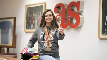 Cristina Gutiérrez brinda por Navidad en AS antes de irse al Dakar.