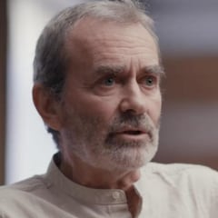 La vida personal de Fernando Simón: de conocer a su mujer en las fiestas del pueblo, a su pasión por el surf