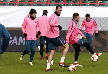 Entrenamiento del Atl¨¦tico de Madrid en el estadio del Lokomotiv de Mosc¨².