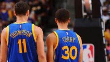 Los Warriors se divierten: 16 triples y 136 puntos vs Lakers