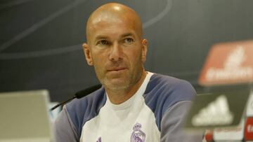 Zidane: "Keylor es el número 1, si le quito no es porque dude"