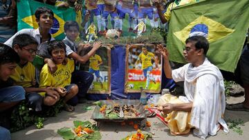 La afici&oacute;n brasile&ntilde;a hace cualquier tipo de ritos para  proteger a la estrella brasile&ntilde;a: Neymar.