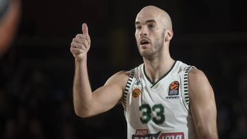 Nick Calathes, durante un partido de la Euroliga con el Panathinaikos