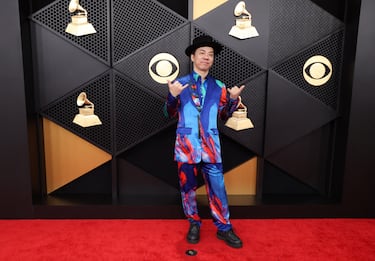 Masa Takumi posa en la alfombra roja. 