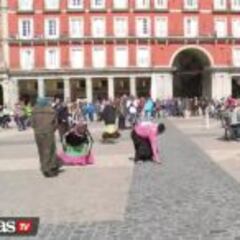 El PSV identifica a tres hinchas que humillaron a las mendigas