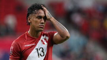 DOHA, QATAR - JUNE 13: Renato Tapia of Peru during the 2022 FIFA World Cup Playoff match between Australia Socceroos and Peru at Ahmad Bin Ali Stadium on June 13, 2022 in Al Rayyan, Doha, Qatar. (Photo by Matthew Ashton - AMA/Getty Images)